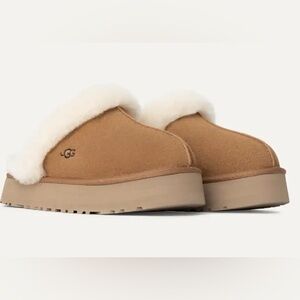 UGG® Disquette Platform Clog - Chestnut Shearling and Suede Like New US 7 EU 38
